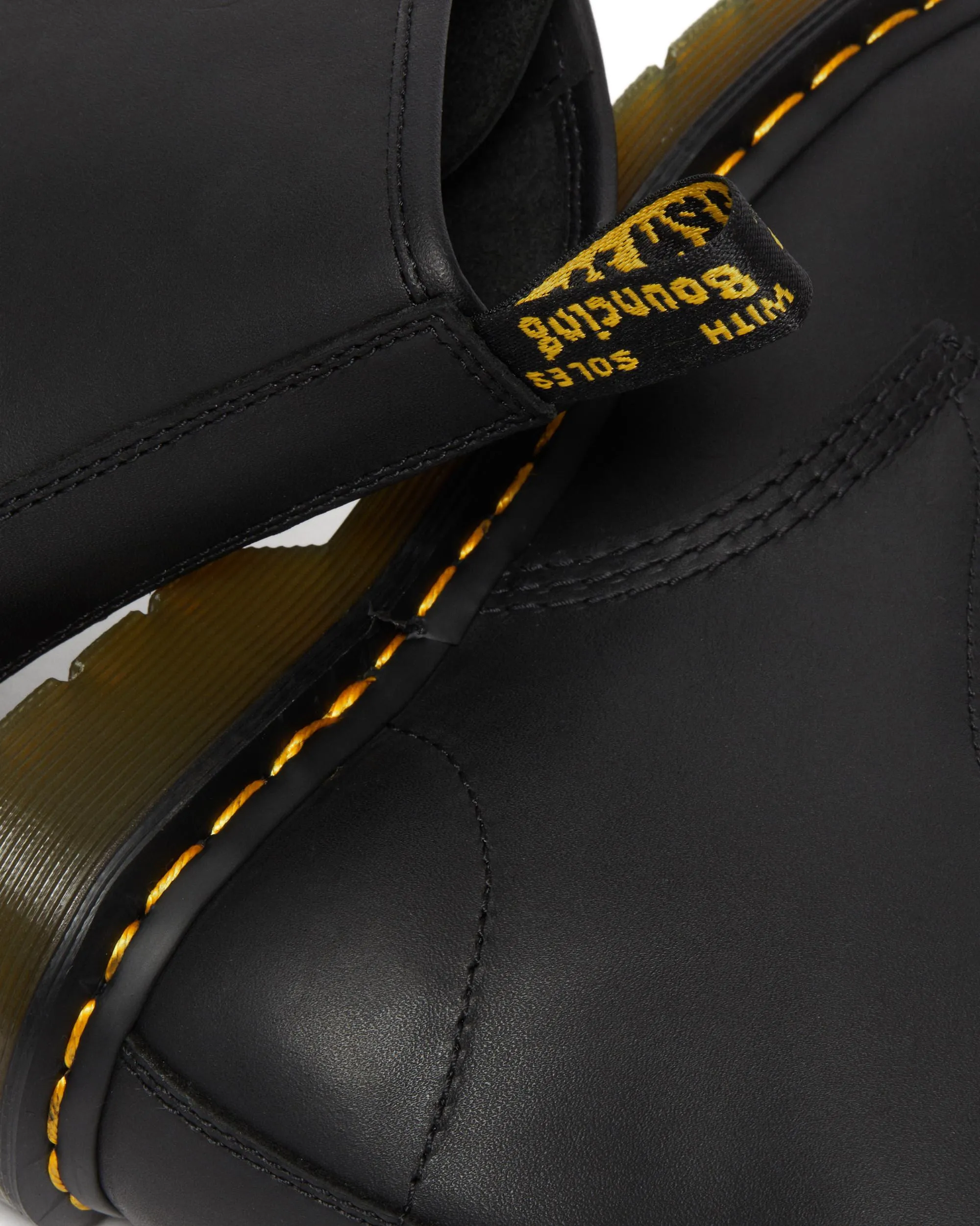 1460 Oily leather lace-up boots Dr. Martens