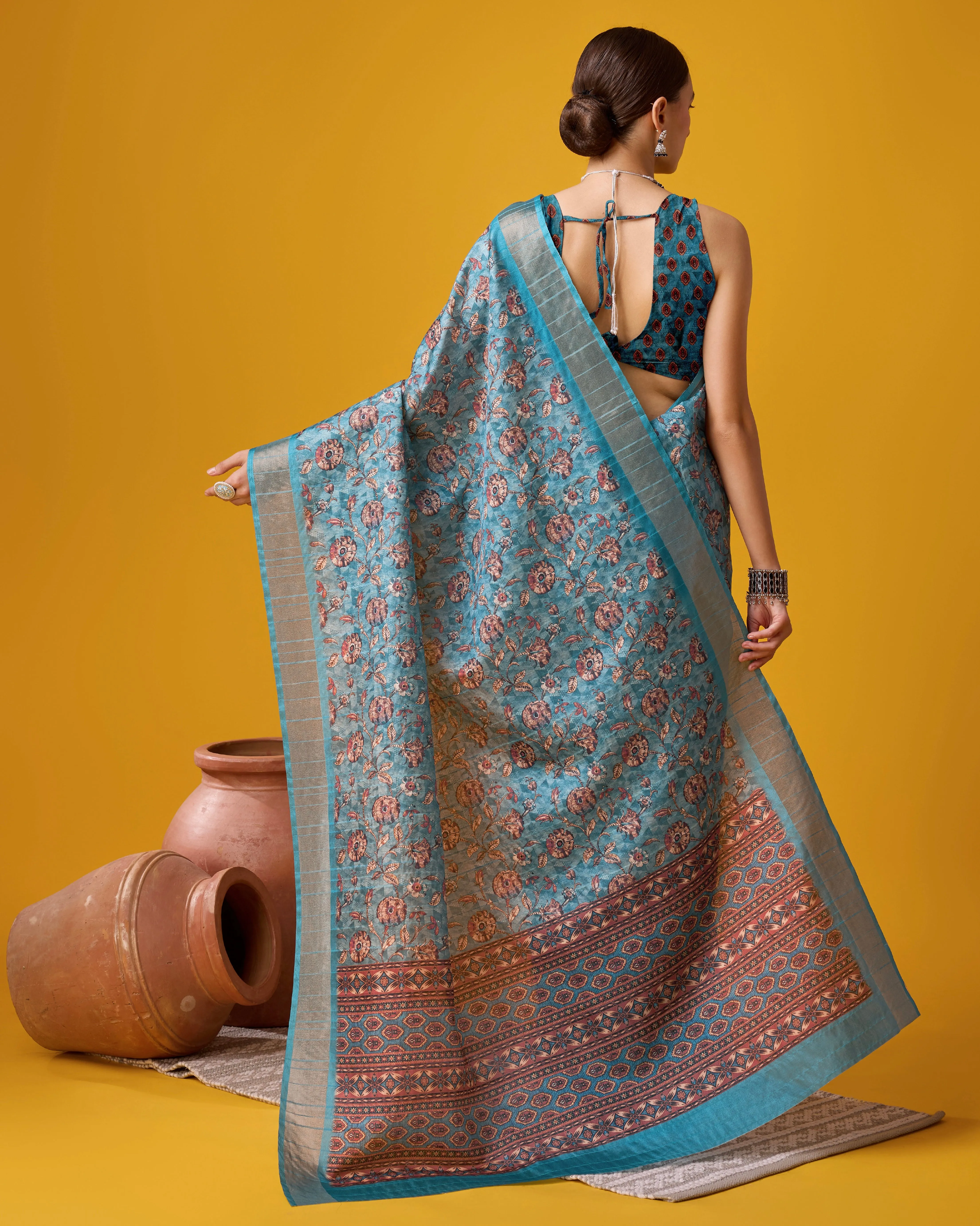 Fashionable Cotton Saree with Modern Digital Prints
