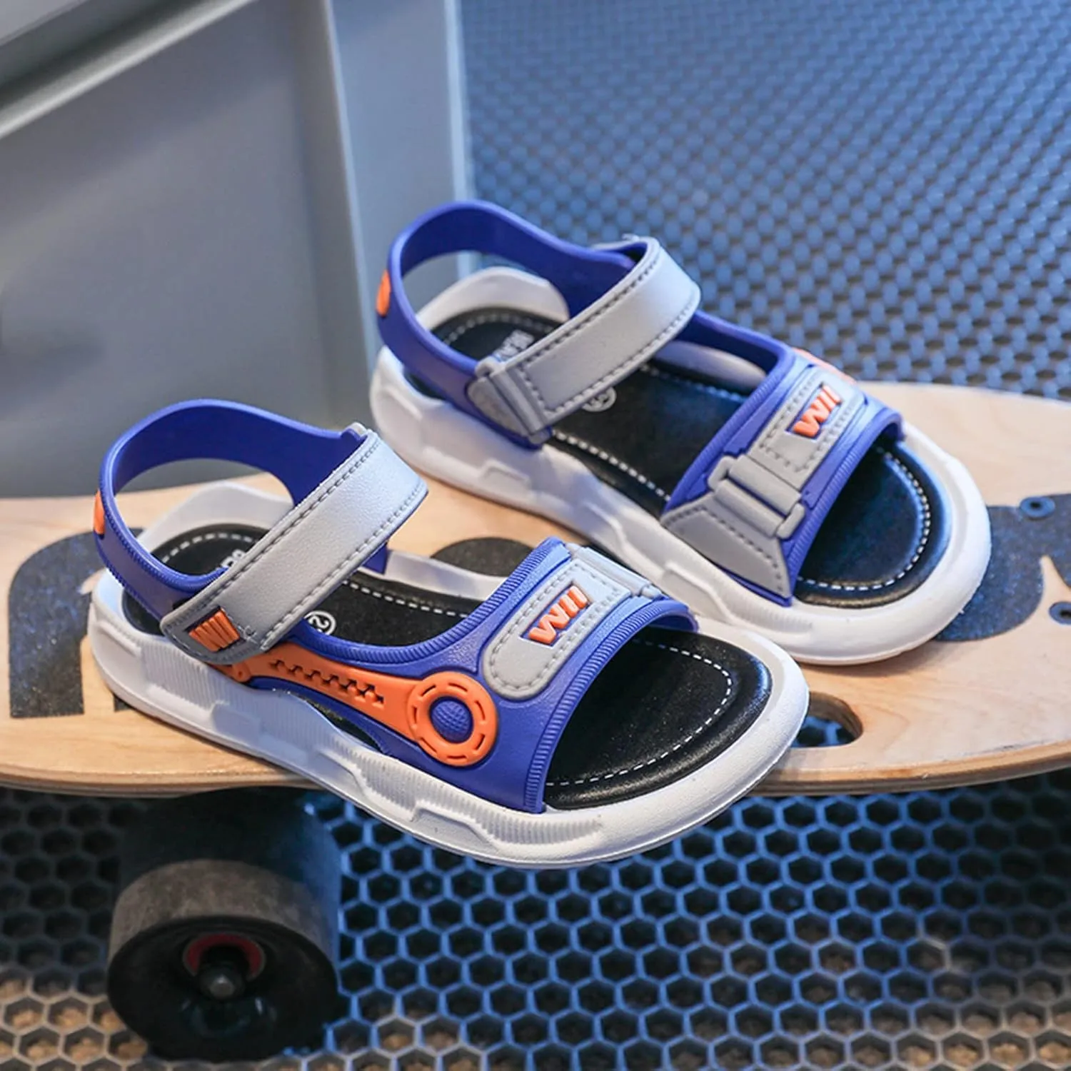 Kids Beach Sandal Lightweight Breathable Open-Toe Shoes for Boys and Girls Non-Slip Adjustable Straps Toddler Clogs