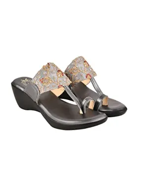Shoetopia Embroidered Ethnic Grey Kolhapuri Wedges for Girls