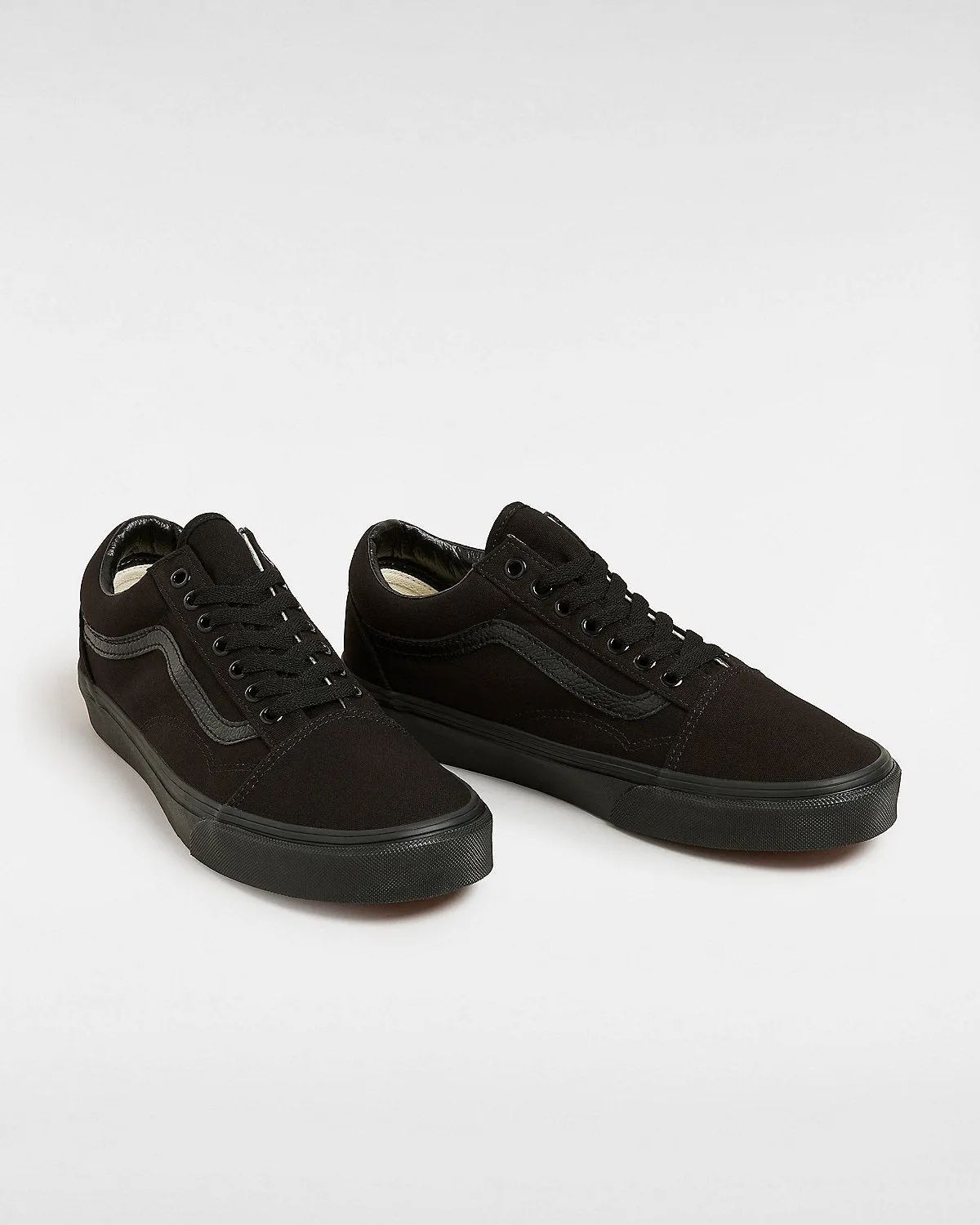 VANS MEN'S OLD SKOOL TRIPLE BLACK SNEAKER SHOES