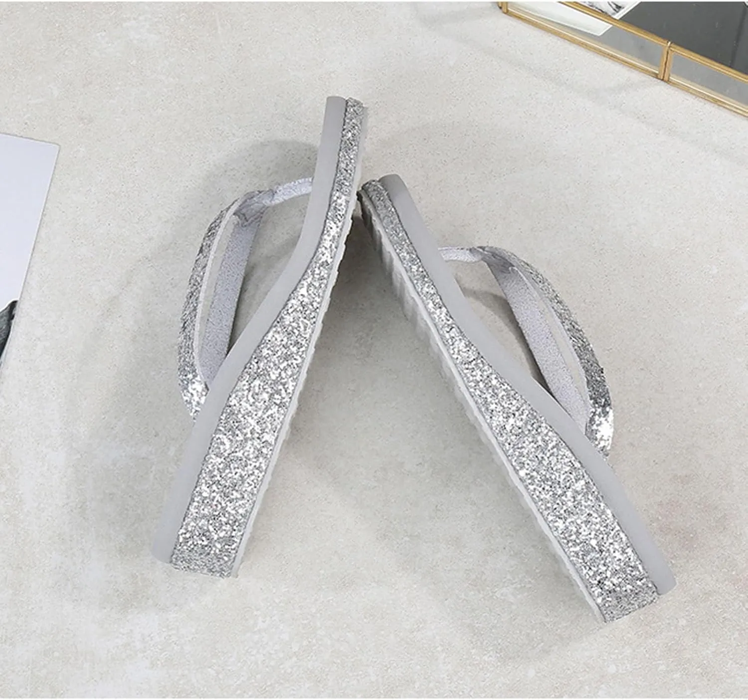 Women's Fashionable Thick Bottom Glittering Sequin Flip Flops Summer Beach Comfortable Arch Supported Flip Flops